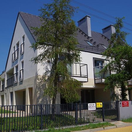 Osrodek Wczasowy Medyk Pum Aparthotel Dziwnow Bagian luar foto