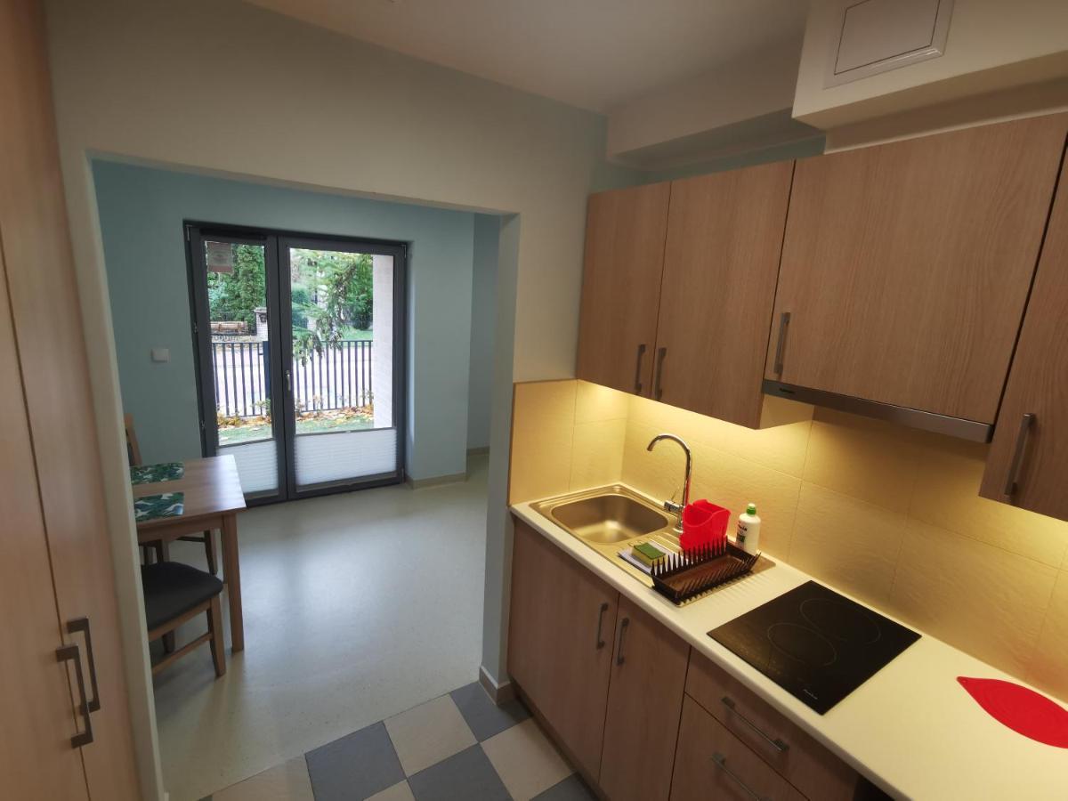 Osrodek Wczasowy Medyk Pum Aparthotel Dziwnow Bagian luar foto